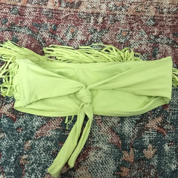 L space fringe top - Picture 2 of 2